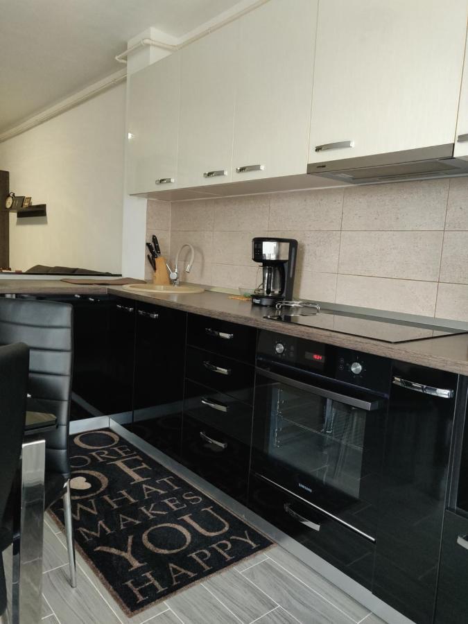 Avangarden Apartment براشوف المظهر الخارجي الصورة